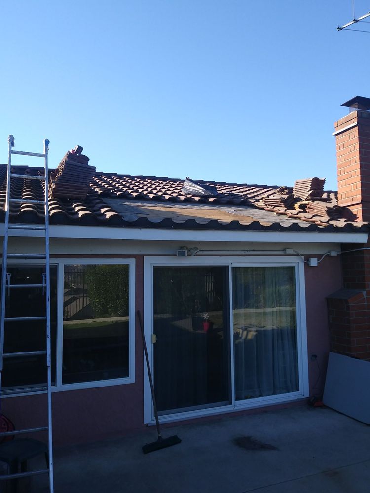 Slide of JF Roofing Solutions