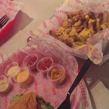 Good Stuff Eatery - Burgers Near Me - Arlington, Virginia