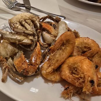 Golden Apple Buffet - Crab legs & shrimps - Buffets Near Me - Saint Charles, Missouri
