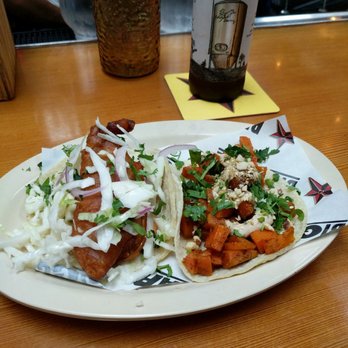 Big Star - Pescado and Zanahoria tacos - Mexican Near Me - Chicago, Illinois