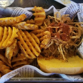 The Committed Pig - Steer herder burger and waffle fries - American Near Me - Summit, New Jersey