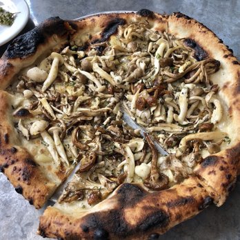 Gjelina - Mixed mushroom vegan pizza - New American Near Me - Venice, California