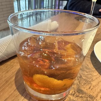 Whiskey & Oyster - Old Fashioned - Bars Near Me - Alexandria, Virginia
