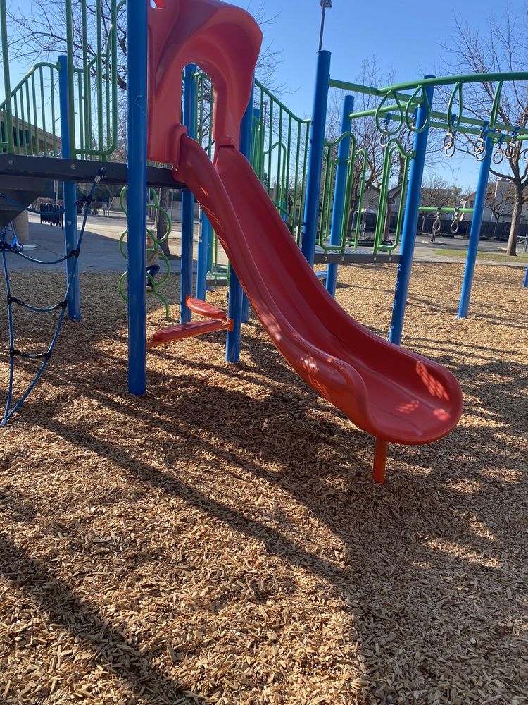 BELCHER PARK Updated October 2024 21 Photos & 10 Reviews 2158 E