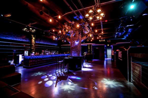 Element Bistro Bar and Lounge by null