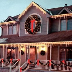 Cow Bay Contracting - Holiday and Christmas Decorating Services