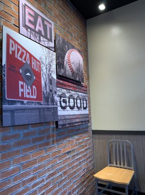 Pizza Hut by null