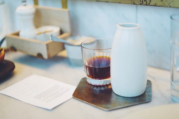 The Kettle Black by null