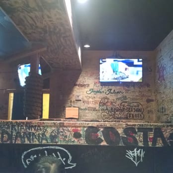 Star Crab - Writing on the walls - Seafood Near Me - Riverside, California Star Crab - Writing on the walls - Seafood Near Me - Riverside, California