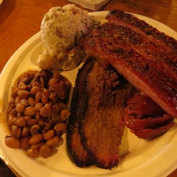 Stiles Switch BBQ & Brew - Great que! Melt in your mouth tender brisket.  YUM!!! - Barbeque Near Me - Austin, Texas