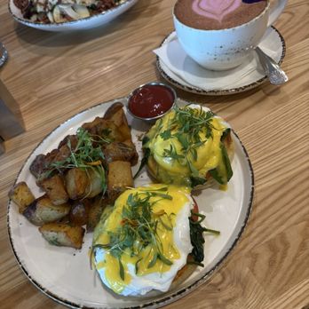 BB Cafe & Catering - Cafes Near Me - Burbank, California