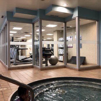 Courtyard by Marriott Toronto Downtown - The view of the gym from the children's wading pool - Hotels Near Me - Toronto, Ontario Courtyard by Marriott Toronto Downtown - The view of the gym from the children's wading pool - Hotels Near Me - Toronto, Ontario