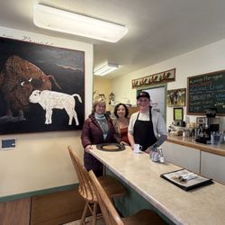 Pray Cafe - Genuine multi - generational Montana Family Hospitality!