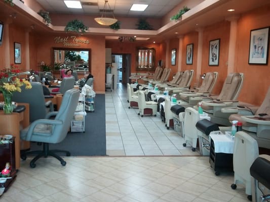 NAIL TYMES - CLOSED - 428 Photos & 269 Reviews - 6838 Edinger Ave