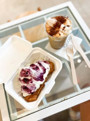 Ten Thousand Coffee by null