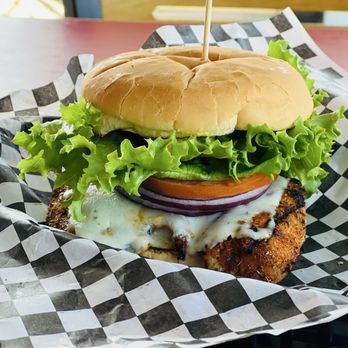 Boulevard Burger - Blackened Chicken Burger - Burgers Near Me - Castro Valley, California