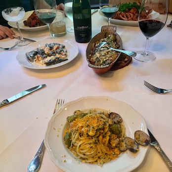 Carbone - Linguini Vongole - Italian Near Me - New York, New York Carbone - Linguini Vongole - Italian Near Me - New York, New York