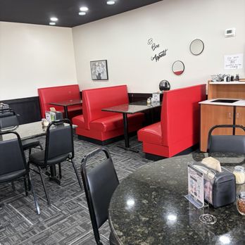 Bruno's Pizzeria - inside seating - Italian Near Me - Frankfort, Indiana Bruno's Pizzeria - inside seating - Italian Near Me - Frankfort, Indiana