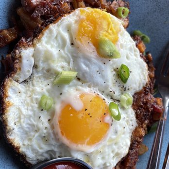 The Tipsy Oak - Brisket hash. Tasty. - Gastropubs Near Me - Arlington, Texas