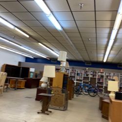 Crossroads Mission - Store