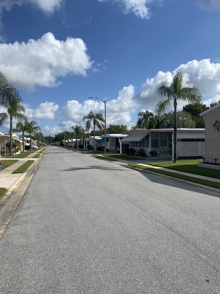 FAIRWAY VILLAGE RESIDENTS ASSOCIATION 30 Photos 1100 Belcher Rd S