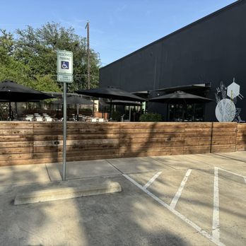 Manhattan Project Beer Company - Outdoor patio - Breweries Near Me - Dallas, Texas
