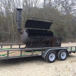 Smokin Gun BBQ - The big pit
