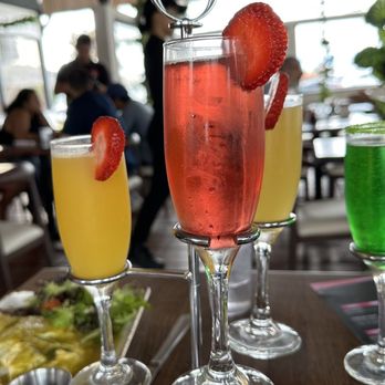 Madres Brunch - Breakfast & Brunch Near Me - Bellflower, California Madres Brunch - Breakfast & Brunch Near Me - Bellflower, California