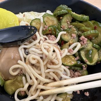 Yi Mei - 吃了40年的肉燥麵、這個是最難吃的 - Taiwanese Near Me - San Gabriel, California Yi Mei - 吃了40年的肉燥麵、這個是最難吃的 - Taiwanese Near Me - San Gabriel, California