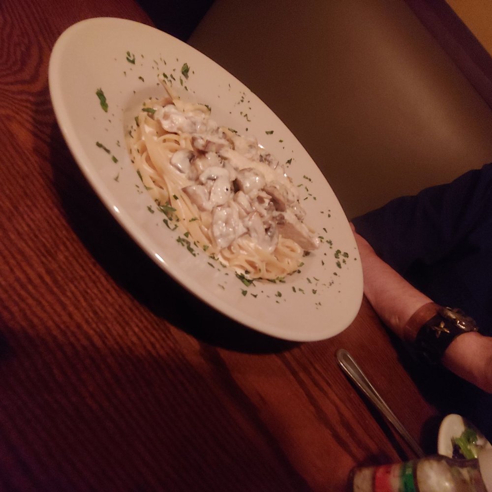 Palazzo's - Fettuccini Alfredo. - Italian Near Me - Houston, Texas