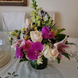 Flowers by Mike - Roses starting to die after 1 day.