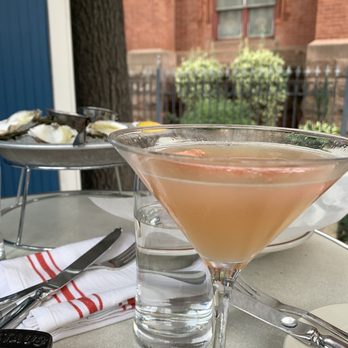 Le Diplomate - Brasseries Near Me - Washington, DC, District of Columbia