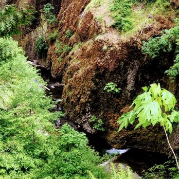 Multnomah Falls - Hiking Near Me - Bridal Veil, Oregon Multnomah Falls - Hiking Near Me - Bridal Veil, Oregon
