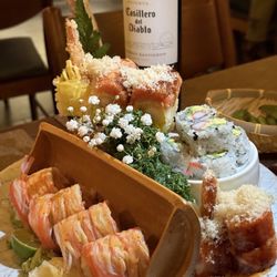Osushi - Wayne - Mix of sushi Golden Mango Roll
