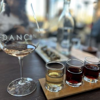DANCIN Vineyards - Wineries Near Me - Medford, Oregon
