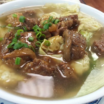 Lam's Kitchen - Beef brisket and tendon look fun (with added wontons) - Noodles Near Me - Honolulu, Hawaii Lam's Kitchen - Beef brisket and tendon look fun (with added wontons) - Noodles Near Me - Honolulu, Hawaii