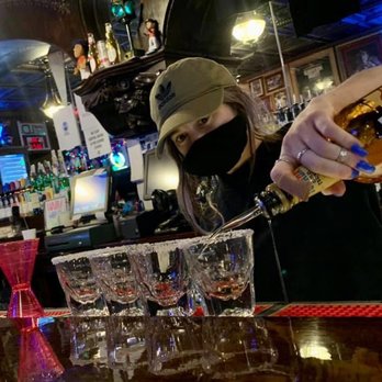 Flashback cafe - Bar - American Near Me - Nacogdoches, Texas