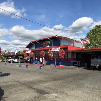 Wally's Drive-In - American Near Me - Buckley, Washington