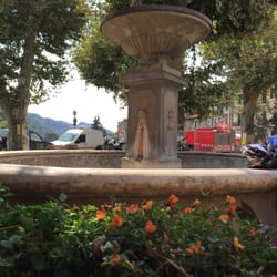 Il Borgo - Vue sur la fontaine