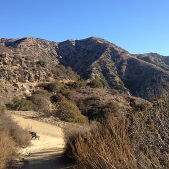 Stough Canyon Nature Center - Hiking Near Me - Burbank, California Stough Canyon Nature Center - Hiking Near Me - Burbank, California