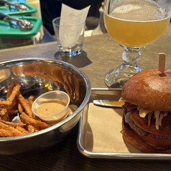 Hopdoddy Burger Bar - Burgers Near Me - Austin, Texas
