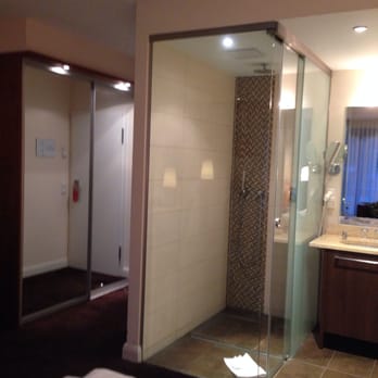Strandhotel Binz - Hotels Near Me - Binz, MV
