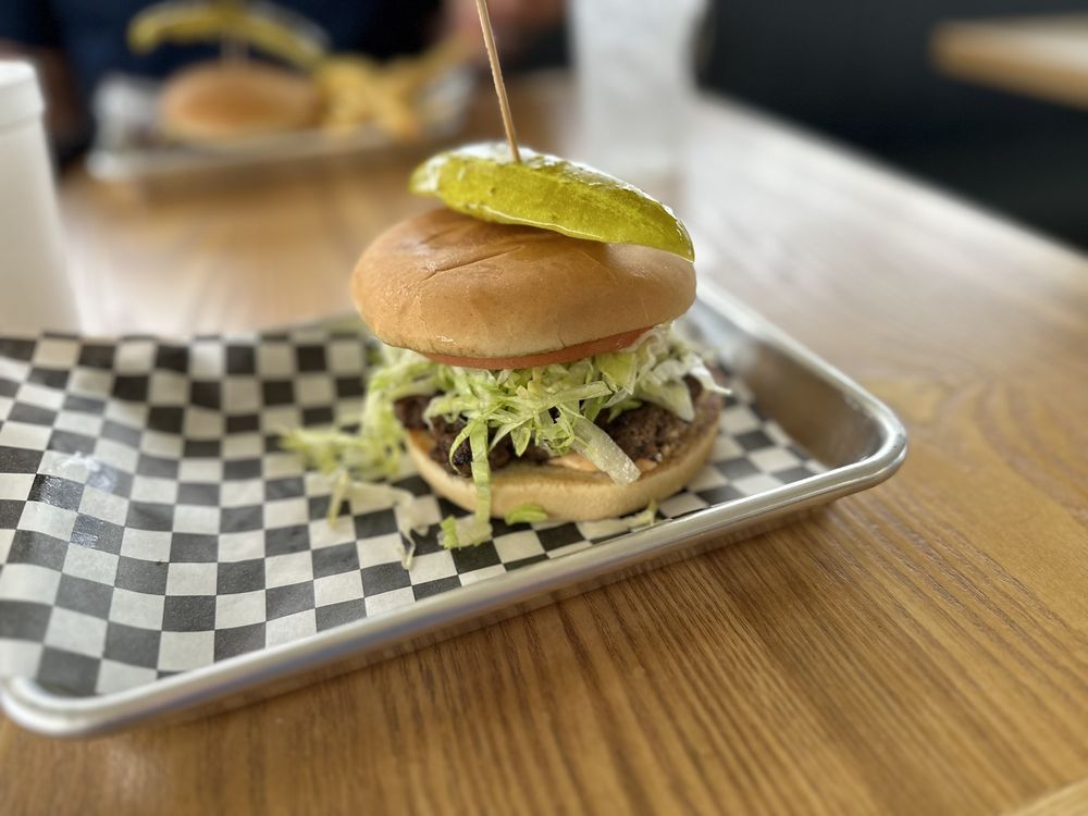 PEPE’S BURGS & MARGS Updated September 2024 81 Photos & 56 Reviews