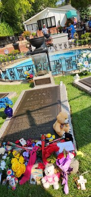 Graceland RV Park & Campground by null