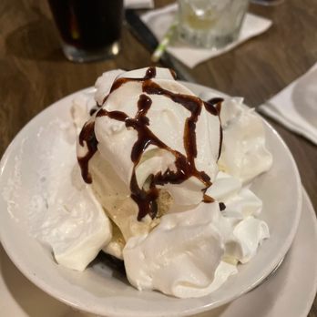 Ye Olde Lamplighter - Brownie dessy - Steakhouses Near Me - San Bernardino, California