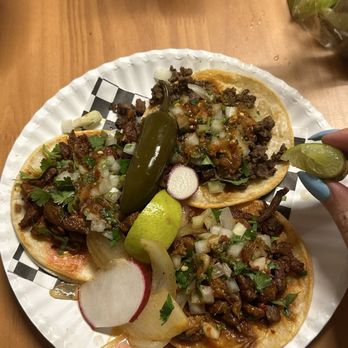 David’z Tacos - asada street tacos - Food Trucks Near Me - Turlock, California