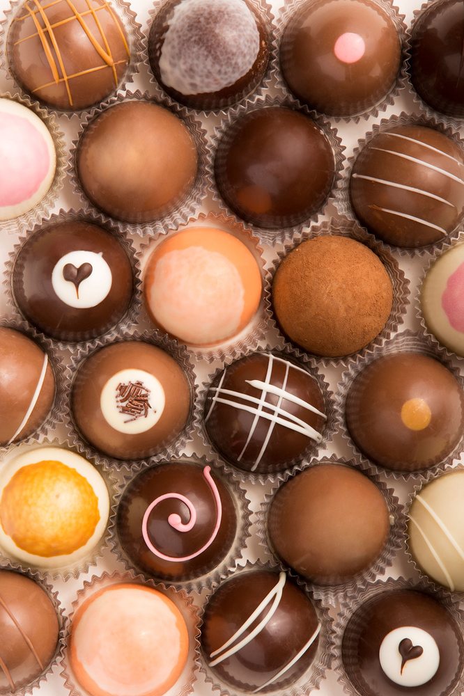 CRAVIN’S CANDY EMPORIUM PETALUMA Updated October 2024 28 Photos 151 Petaluma Blvd S