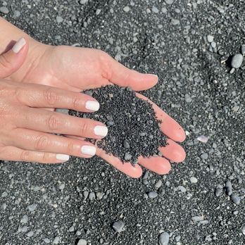 Punalu'u Black Sand beach - Beaches Near Me Punalu'u Black Sand beach - Beaches Near Me