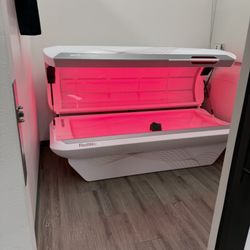 Solae Wellness Society - RedWave redlight therapy bed