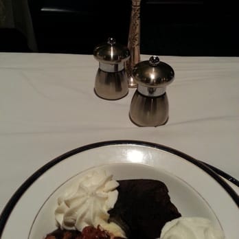 Pacific Dining Car - The brownie sundae is AMAZING! - Steakhouses Near Me - Los Angeles, California Pacific Dining Car - The brownie sundae is AMAZING! - Steakhouses Near Me - Los Angeles, California